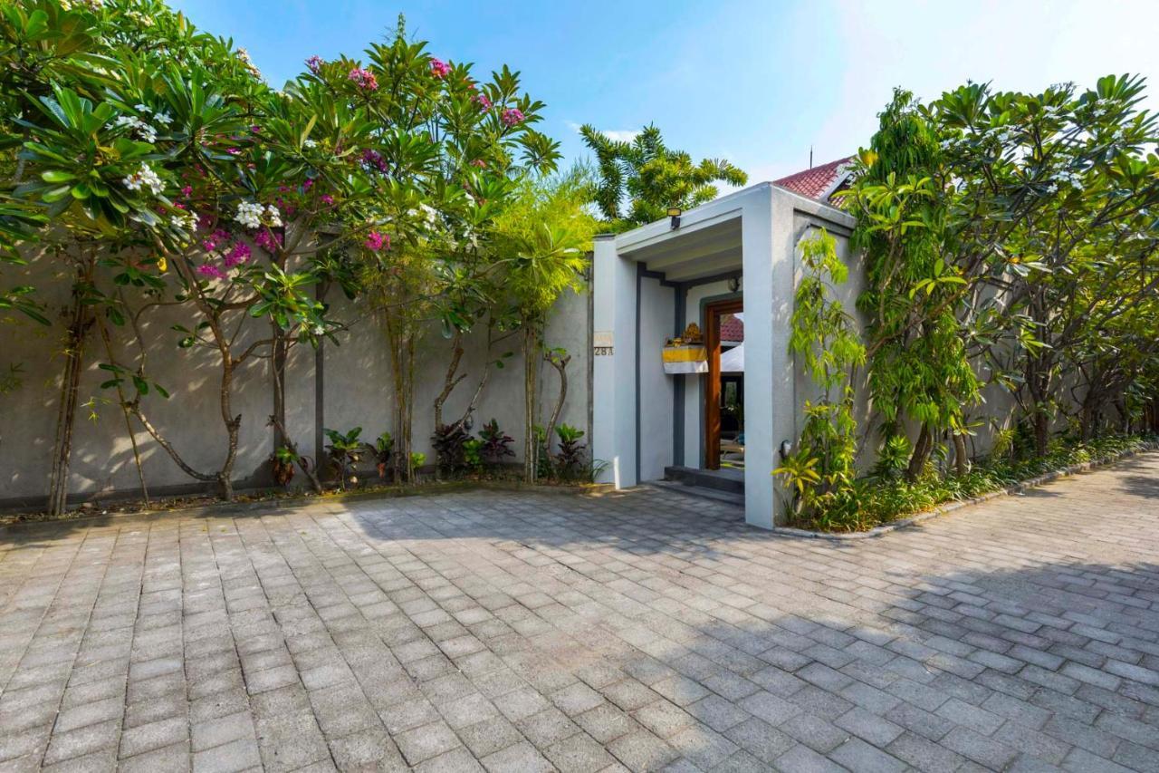 Villa Kibbi Seminyak Exteriör bild