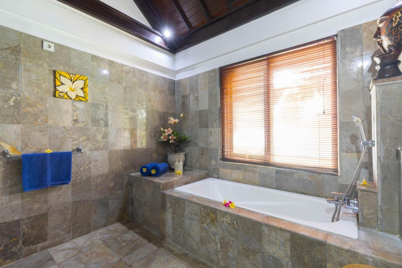 Villa Kibbi Seminyak Exteriör bild
