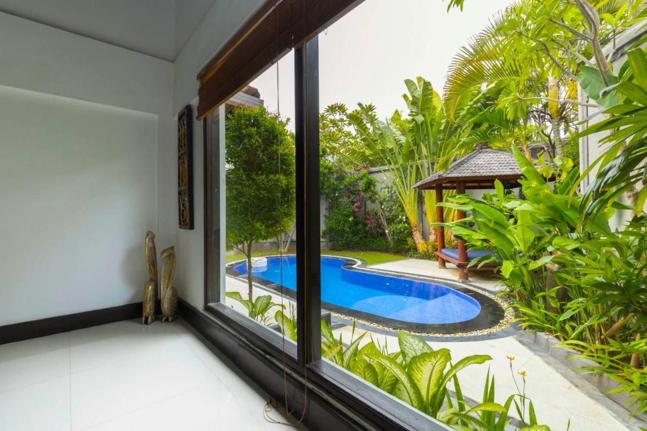 Villa Kibbi Seminyak Exteriör bild
