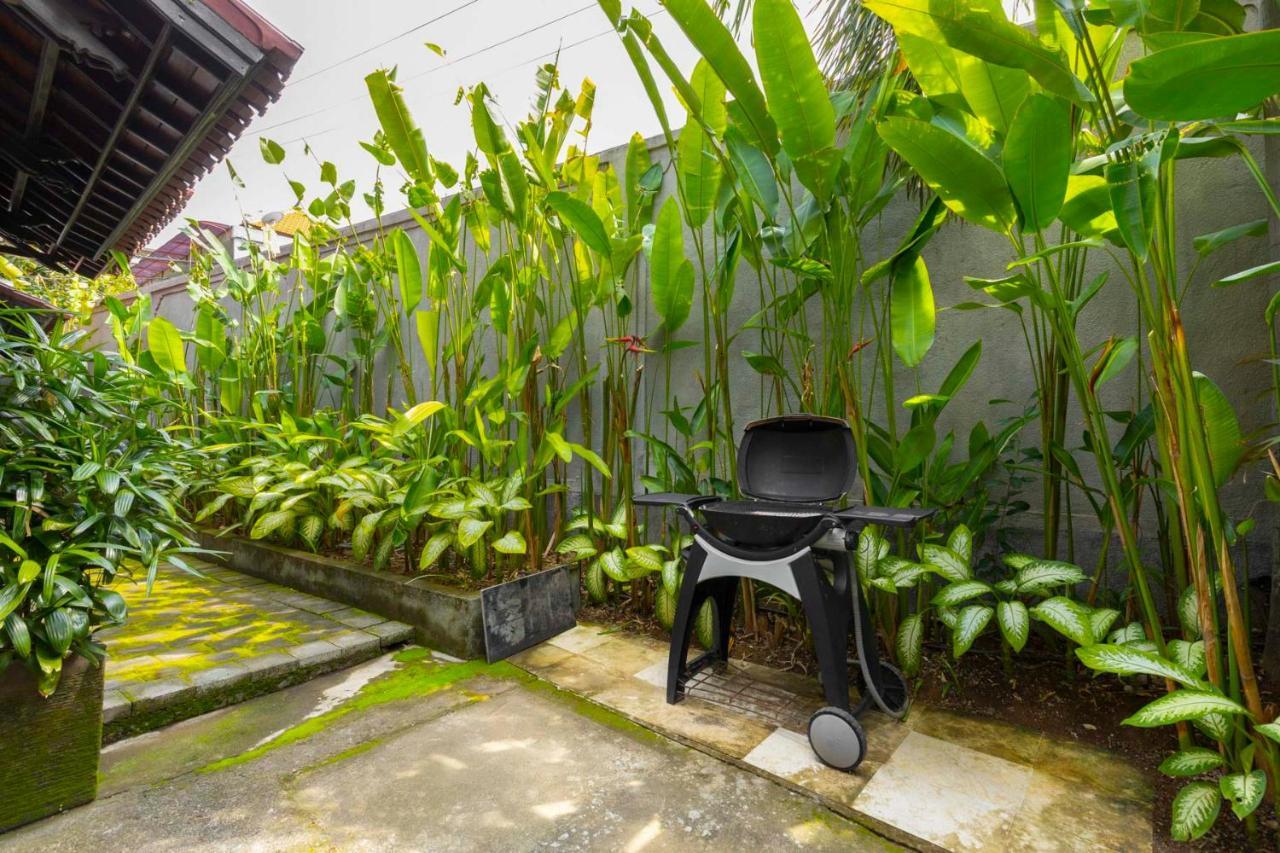 Villa Kibbi Seminyak Exteriör bild